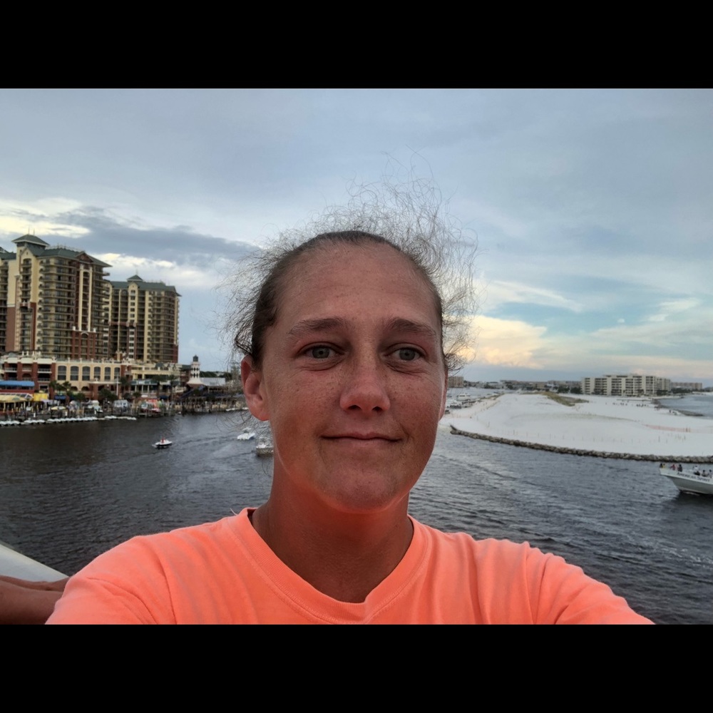 Meet your Posher, Suzette